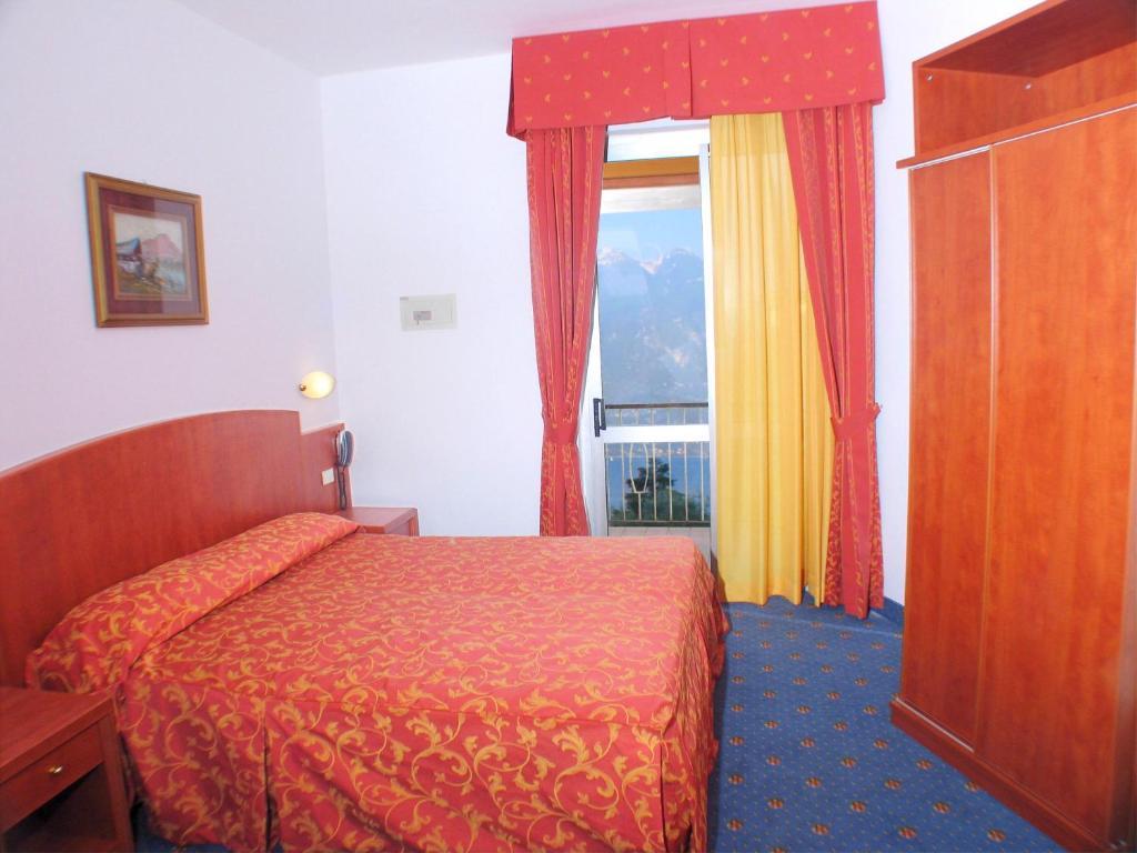 Hotel Garden Limone sul Garda Bilik gambar