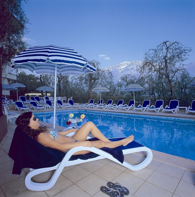 Hotel Garden Limone sul Garda Luaran gambar