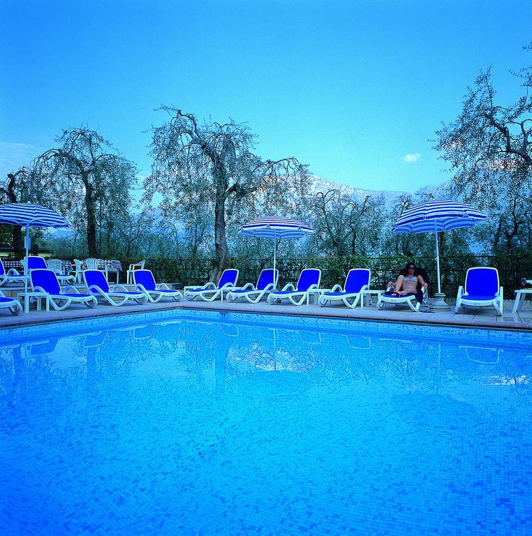 Hotel Garden Limone sul Garda Luaran gambar