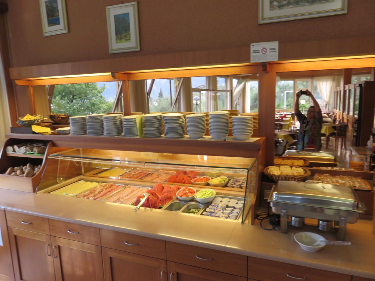 Hotel Garden Limone sul Garda Luaran gambar